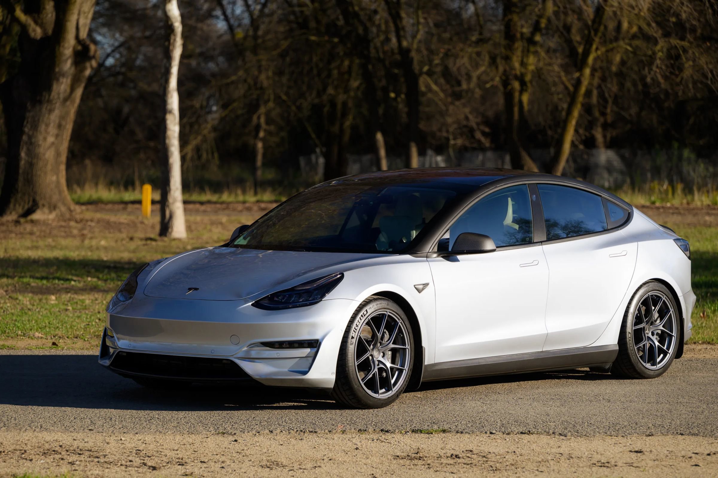 Used 2018 Tesla Model 3 Long Range image 13