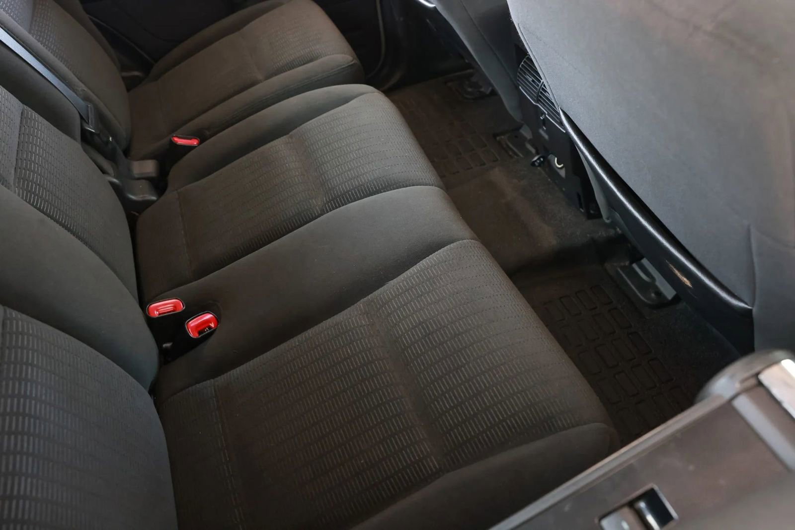 Used 2009 Ford Explorer Sport Trac XLT image 16