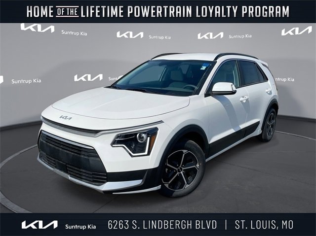 New 2025 Kia Niro EX