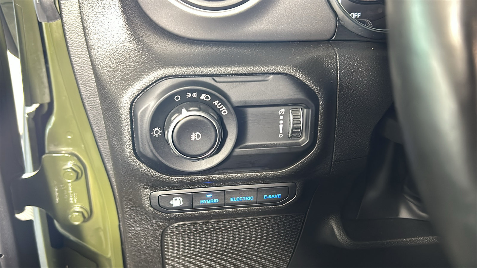 Used 2023 Jeep Wrangler Unlimited w/ Cold Weather Group AWD/4WD image 22