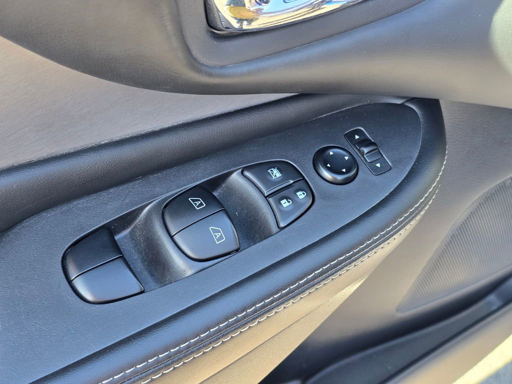 Used 2021 Nissan Murano S image 21
