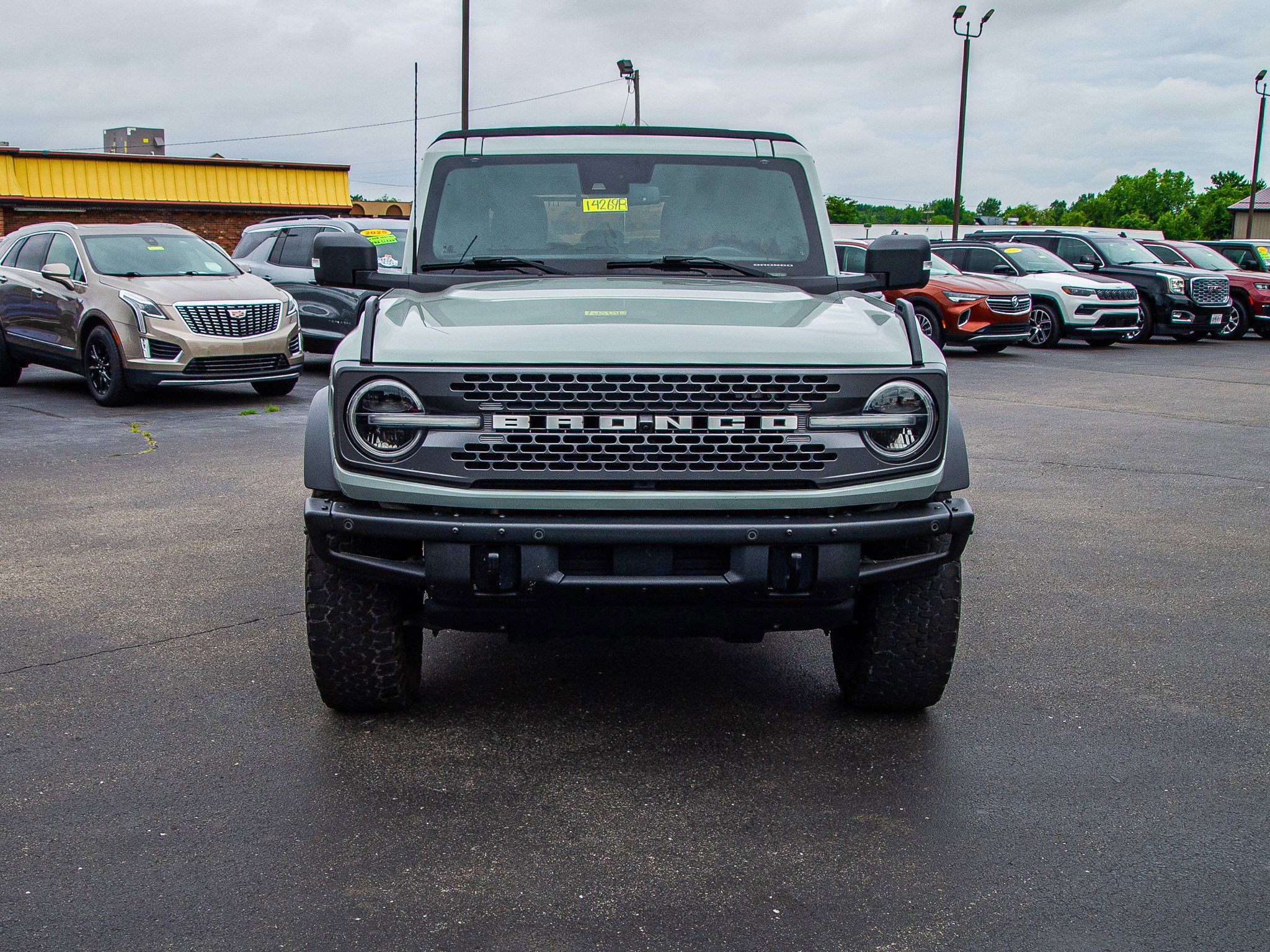 Used 2021 Ford Bronco Badlands AWD/4WD image 2