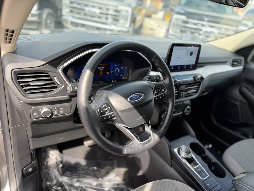 Used 2020 Ford Escape SE Sport AWD/4WD image 14