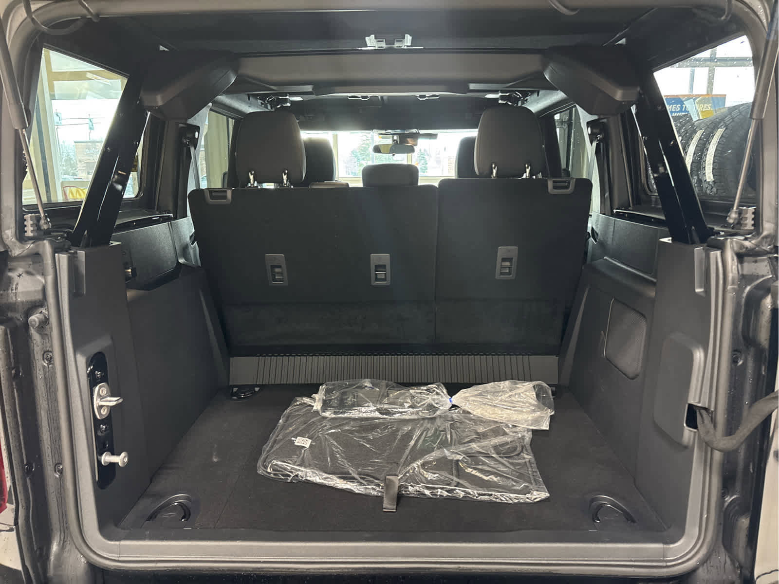 New 2025 Ford Bronco Big Bend image 9