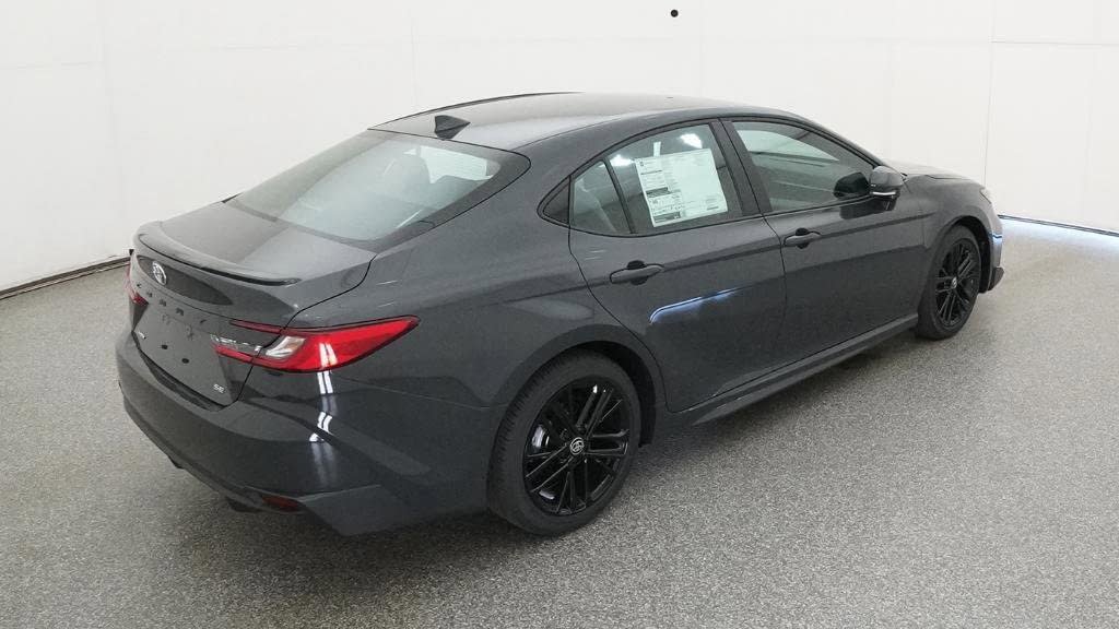 New 2026 Toyota Camry SE FWD image 9