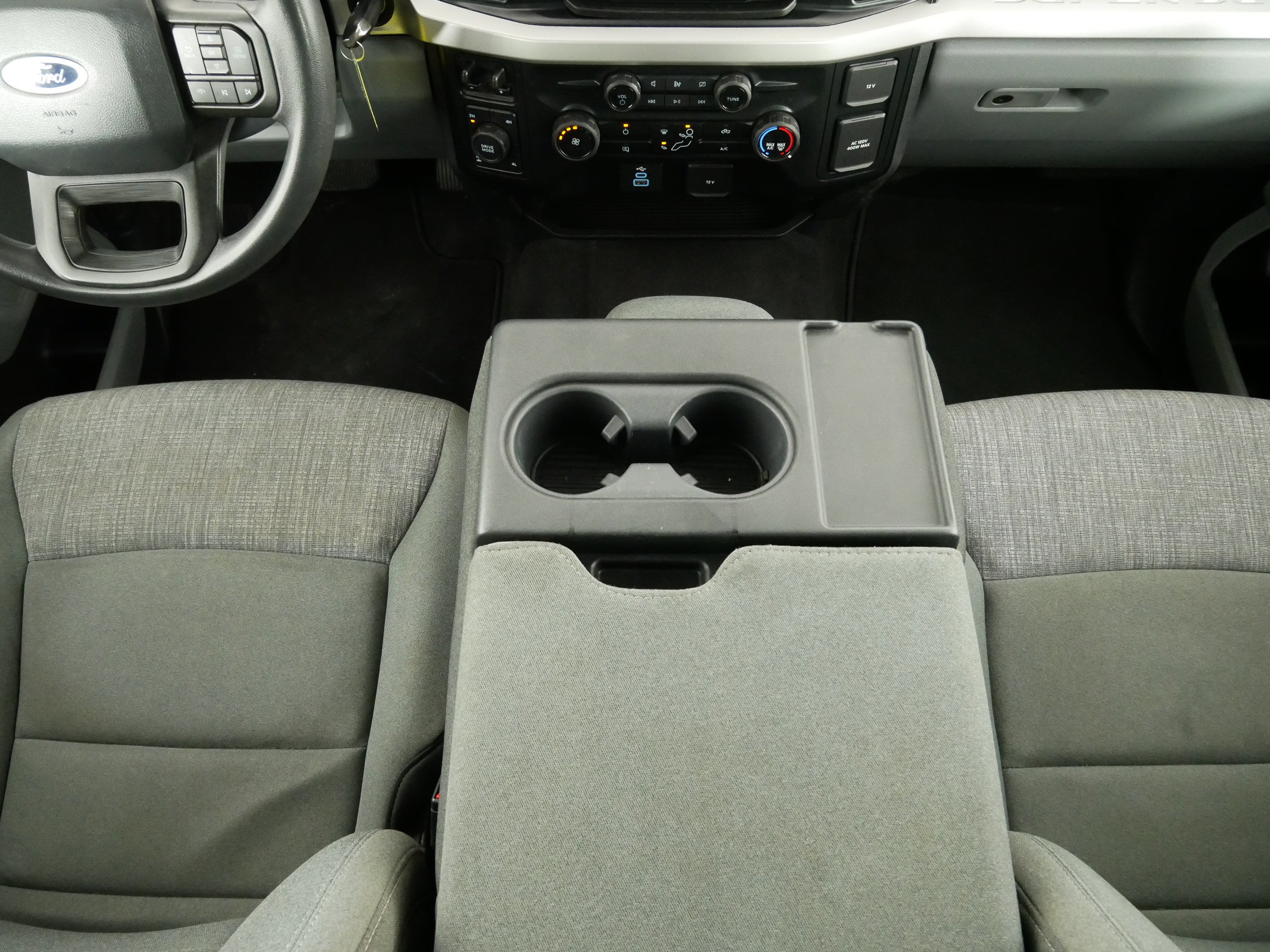 Used 2024 Ford F350 XLT AWD/4WD image 22