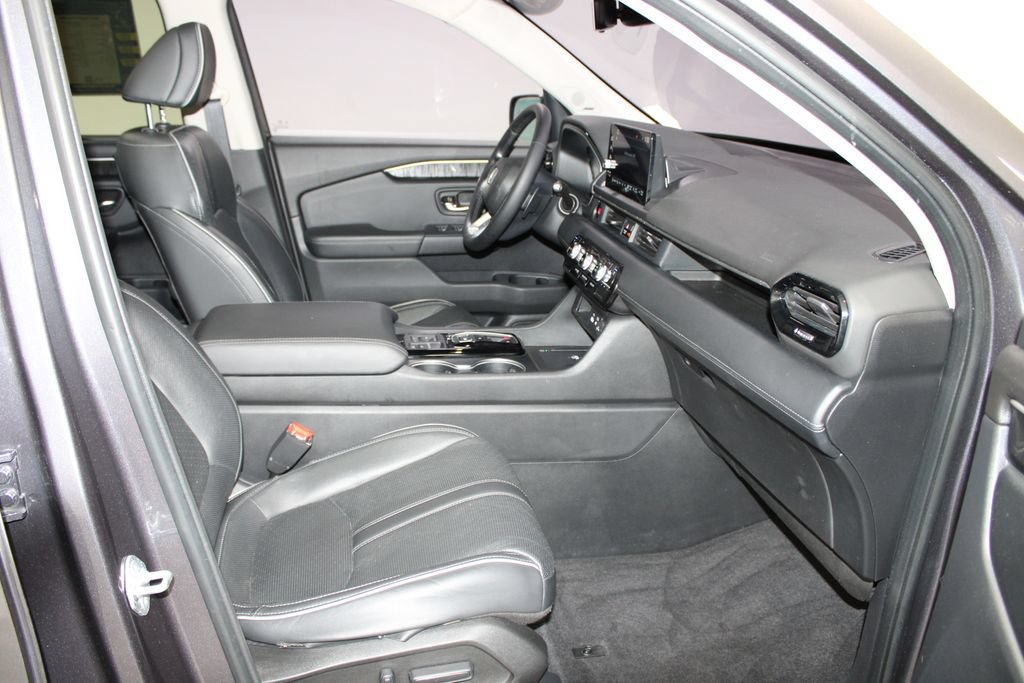 Used 2023 Honda Pilot Elite image 27