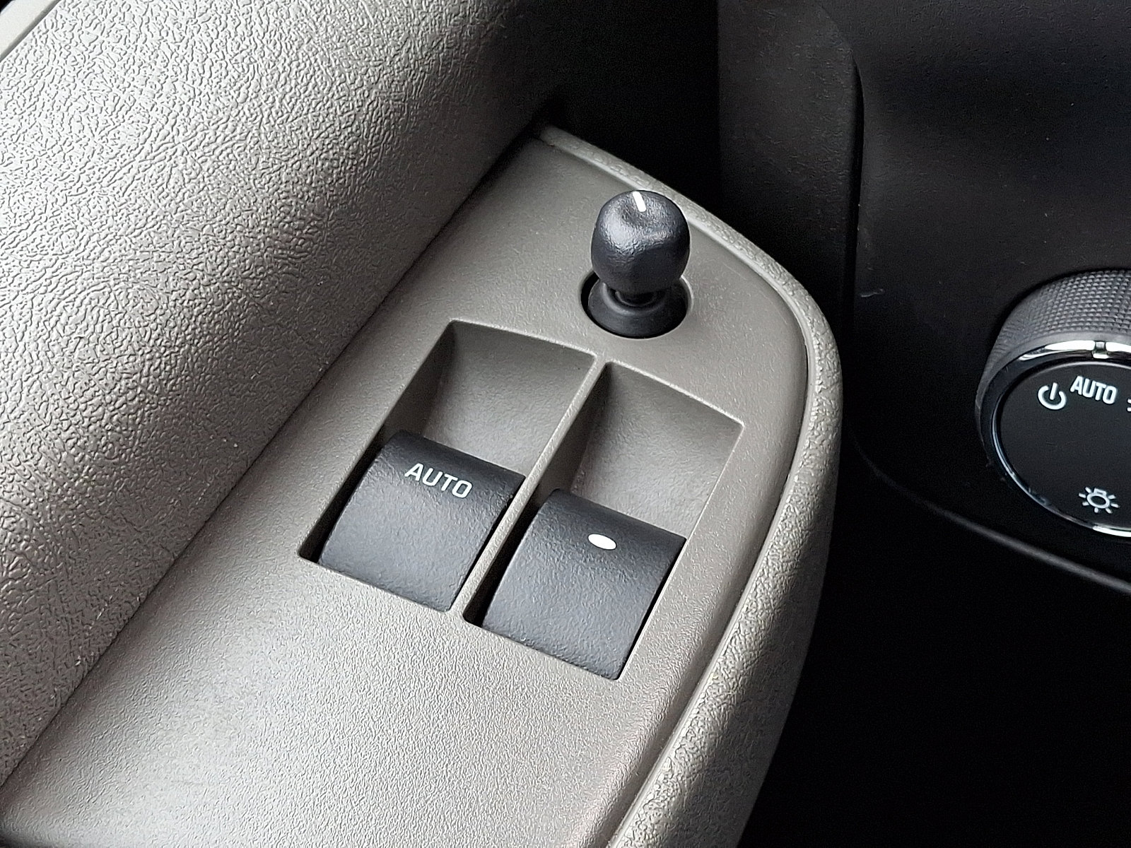 Certified 2024 Chevrolet Express 2500 w/ Driver Convenience Package image 24