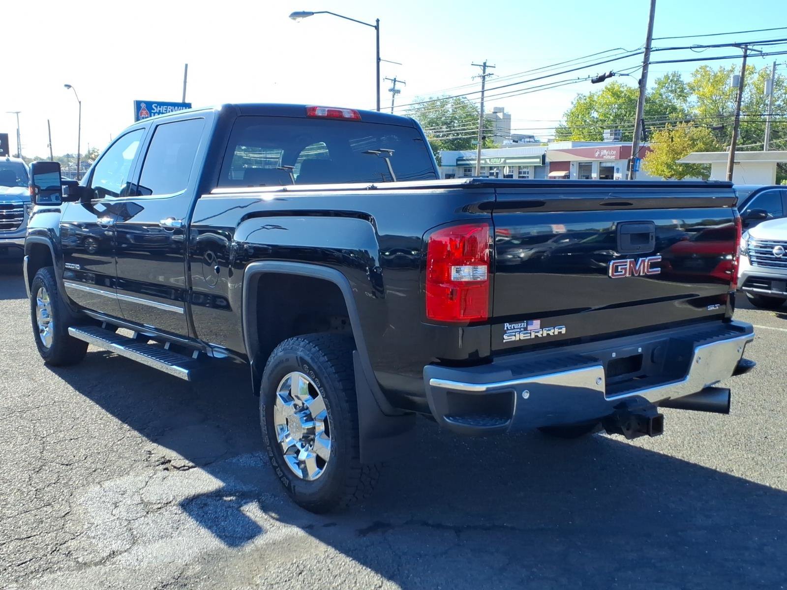 Used 2019 GMC Sierra 2500 SLT w/ Duramax Plus Package AWD/4WD image 6