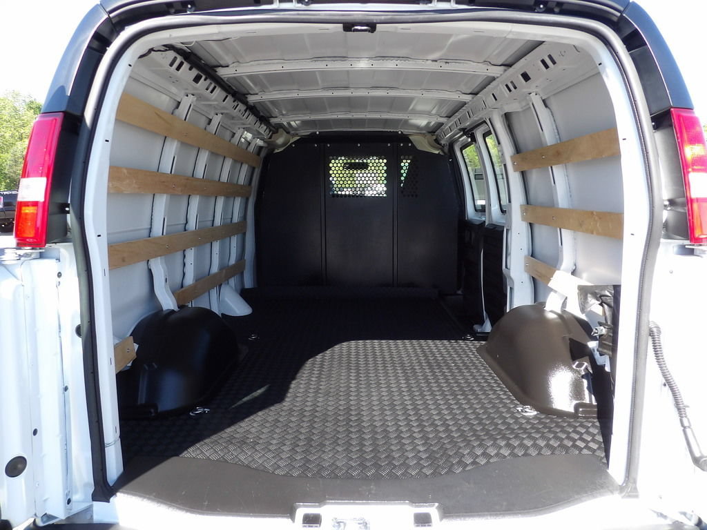 Used 2024 GMC Savana 2500 w/ Driver Convenience Package RWD image 43