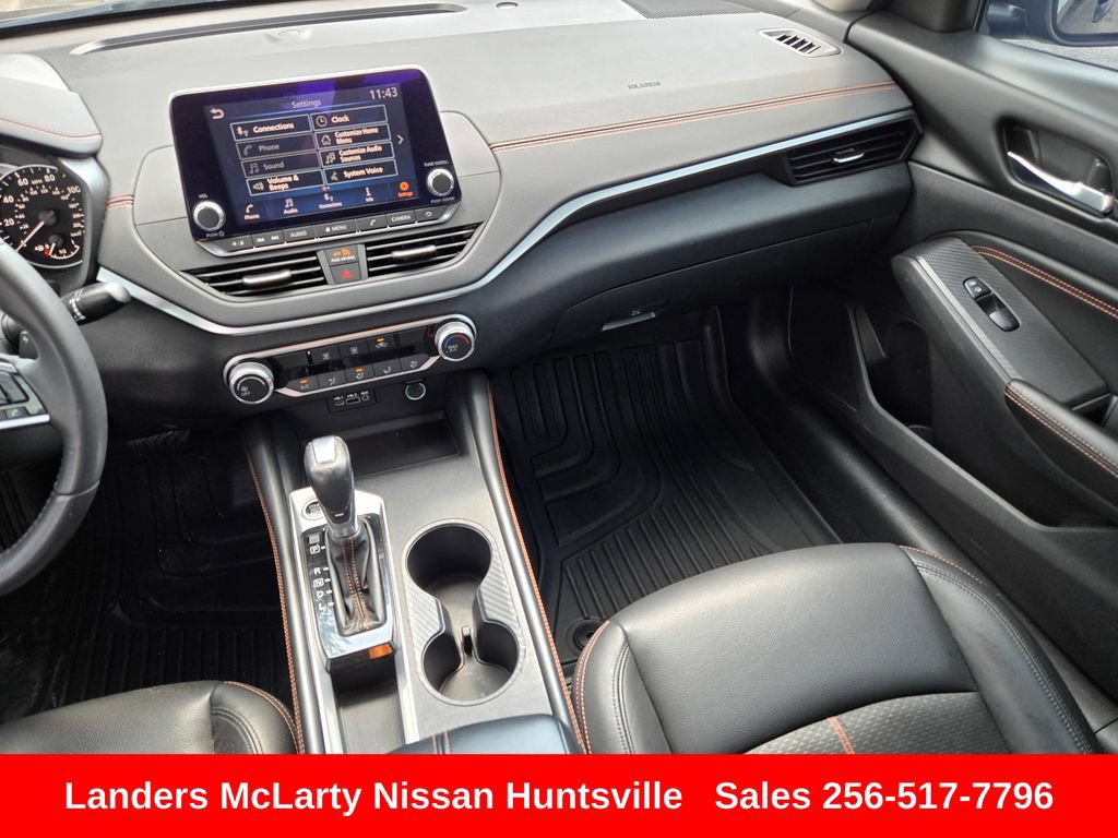 Used 2019 Nissan Altima 2.5 SR FWD image 16