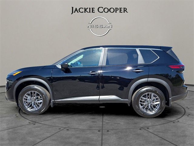 New 2026 Nissan Rogue S image 2