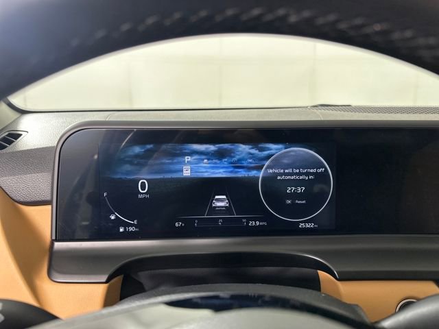 Used 2024 Kia Seltos SX w/ SX Sunroof Package image 17