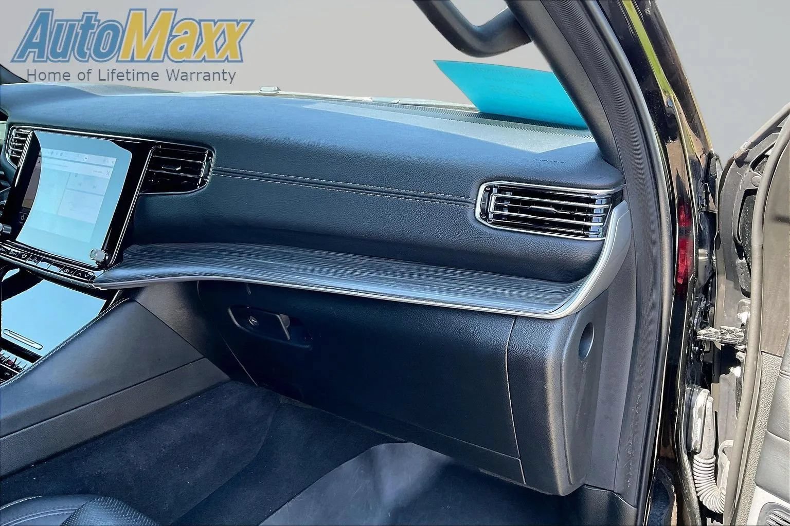 Used 2024 Jeep Wagoneer L Series II w/ Flexible Seating Group AWD/4WD image 31