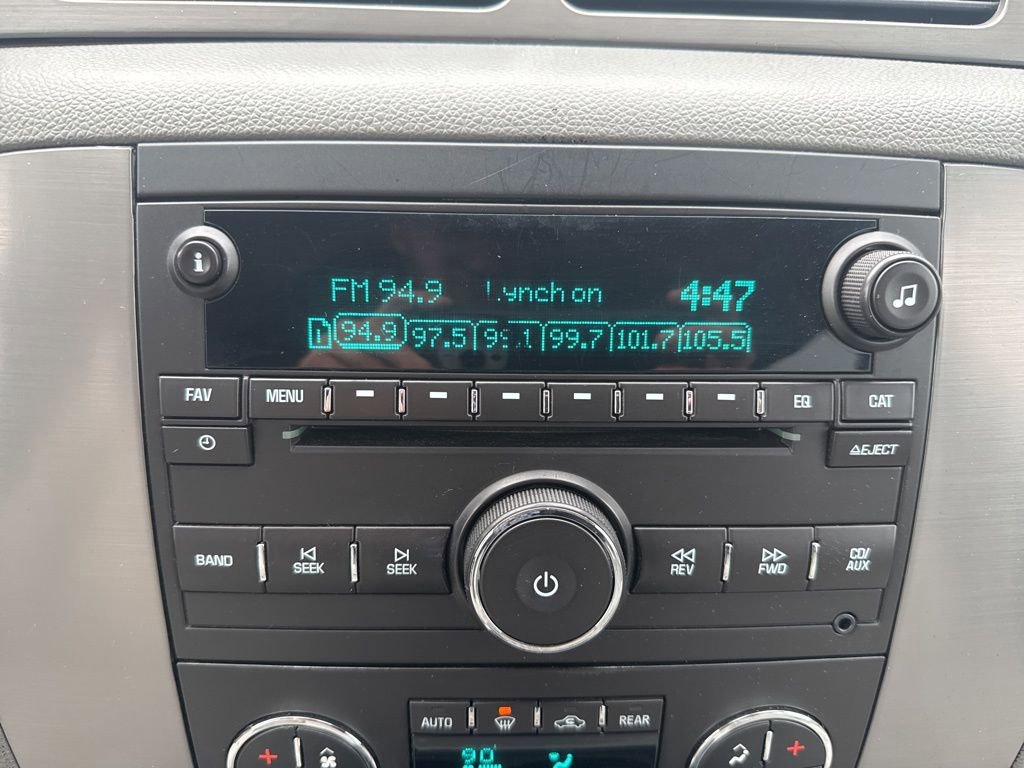 Used 2014 GMC Yukon XL SLT w/ SLT-2 Equipment Package image 18