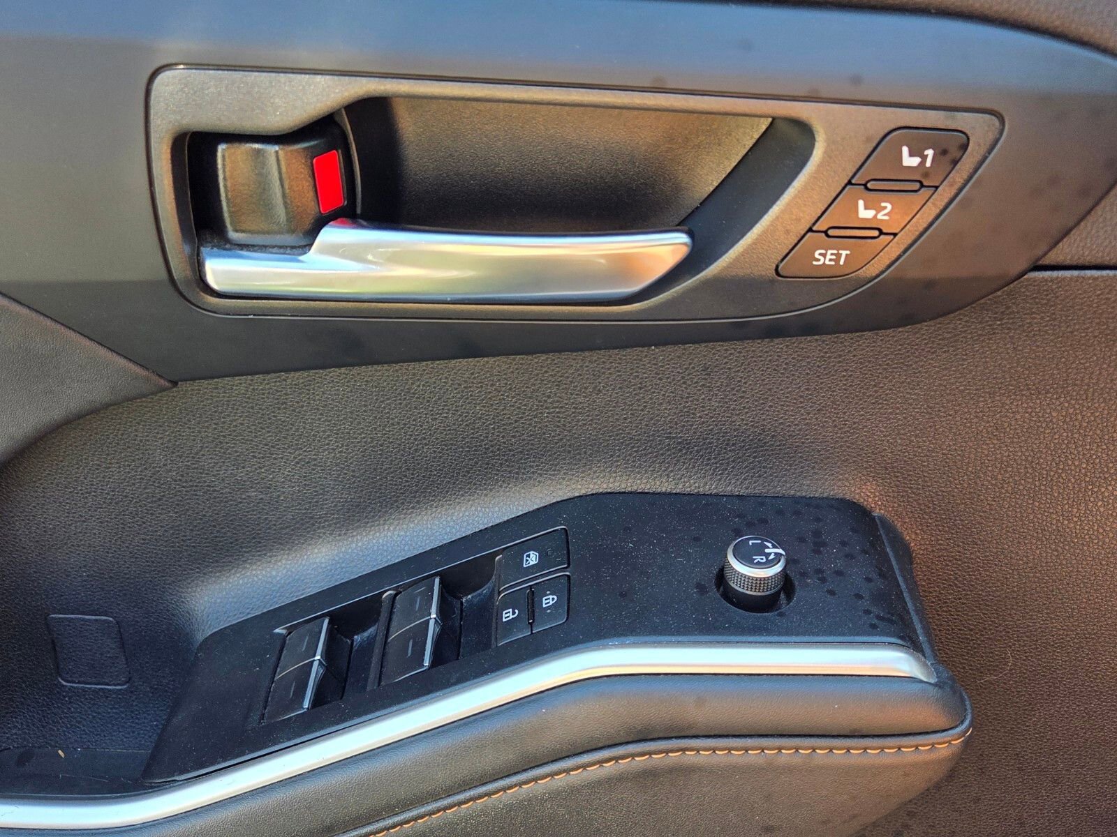 Used 2022 Toyota Highlander Bronze Edition image 32