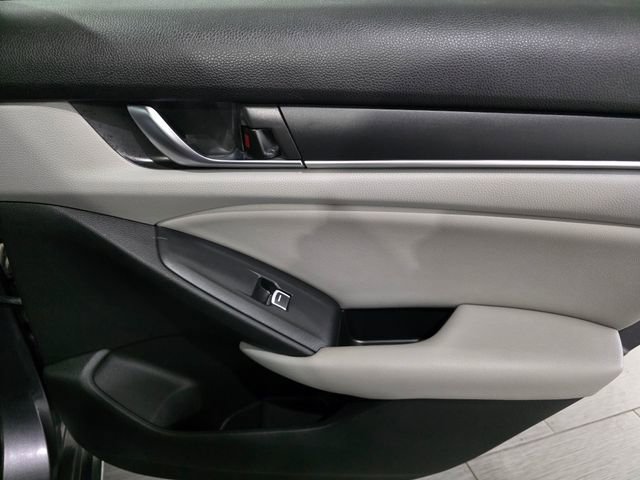 Used 2020 Honda Accord EX image 12