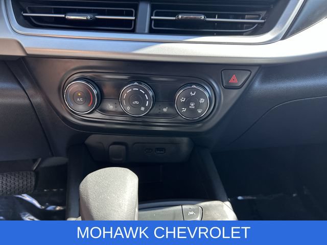 Certified 2024 Chevrolet Trax LS w/ LS Convenience Package FWD image 17