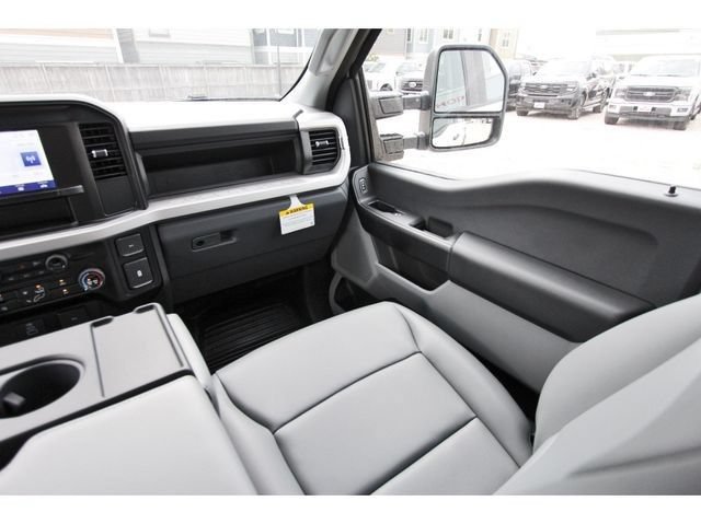 New 2026 Ford F250 XL AWD/4WD image 9