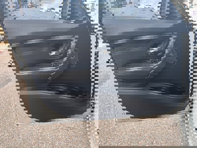 Used 2017 BMW M3 image 9