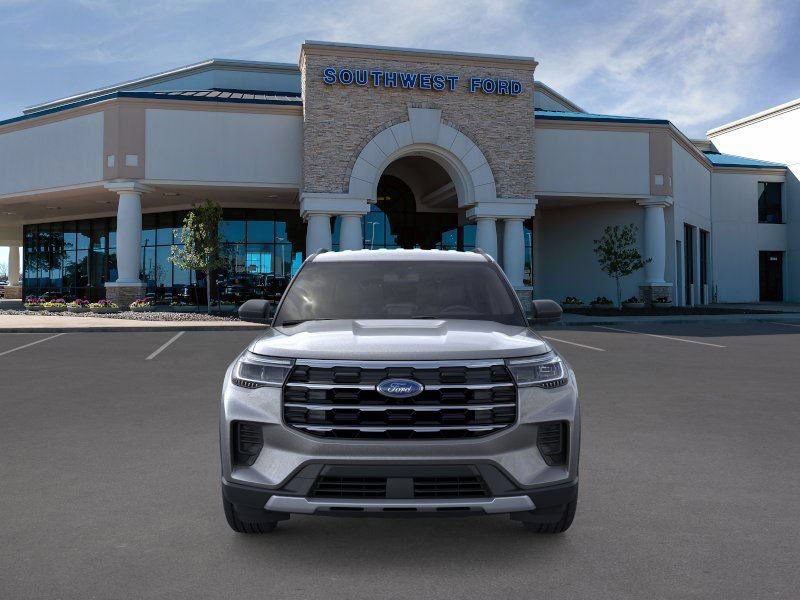 New 2026 Ford Explorer Active RWD image 6