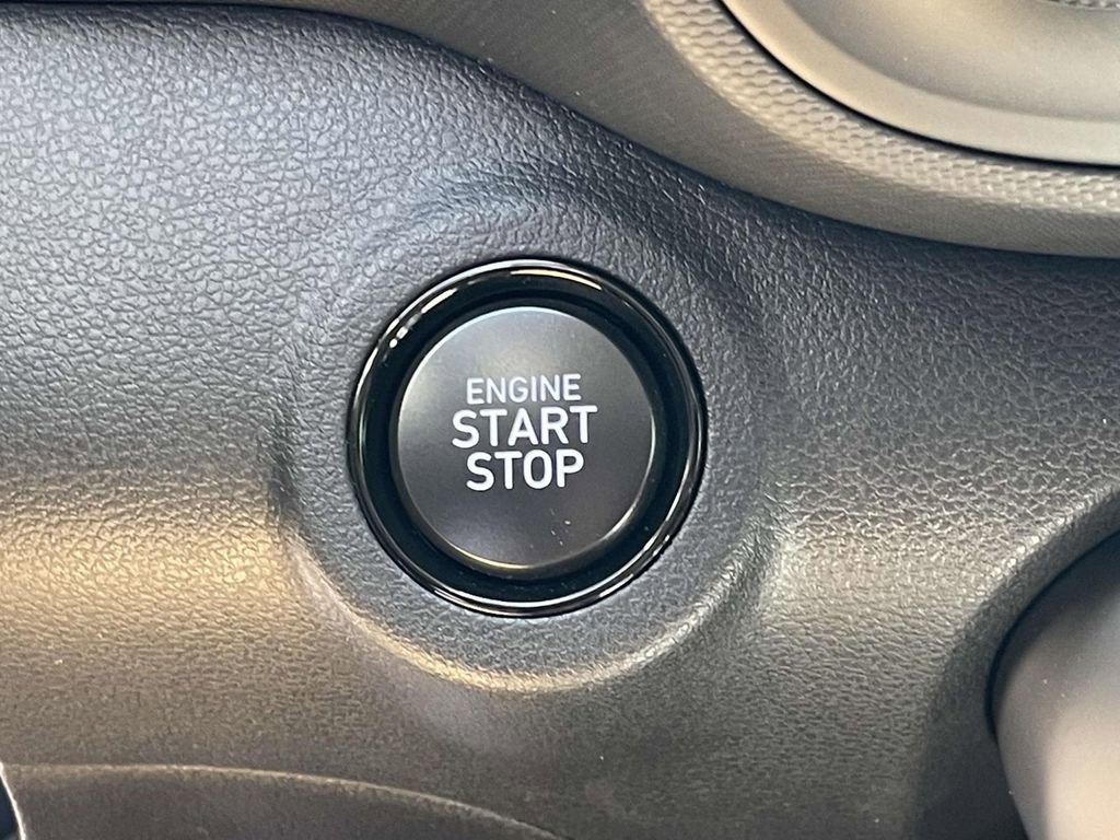 New 2025 Hyundai Venue SEL image 24