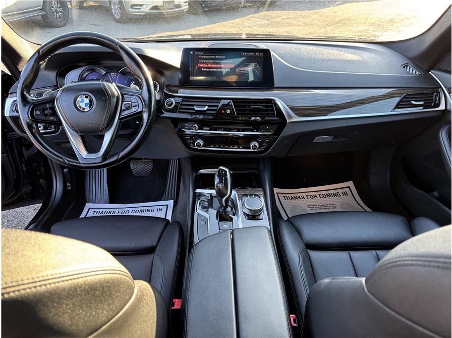 Used 2019 BMW 530e w/ Convenience Package RWD image 17