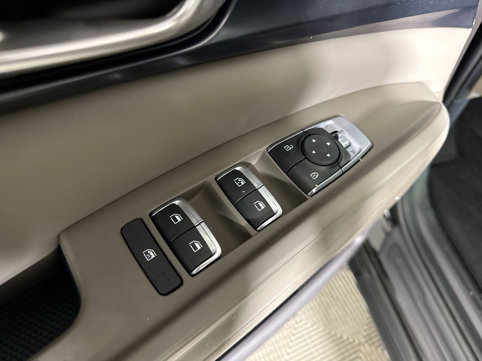 New 2026 Kia Carnival LXS image 15