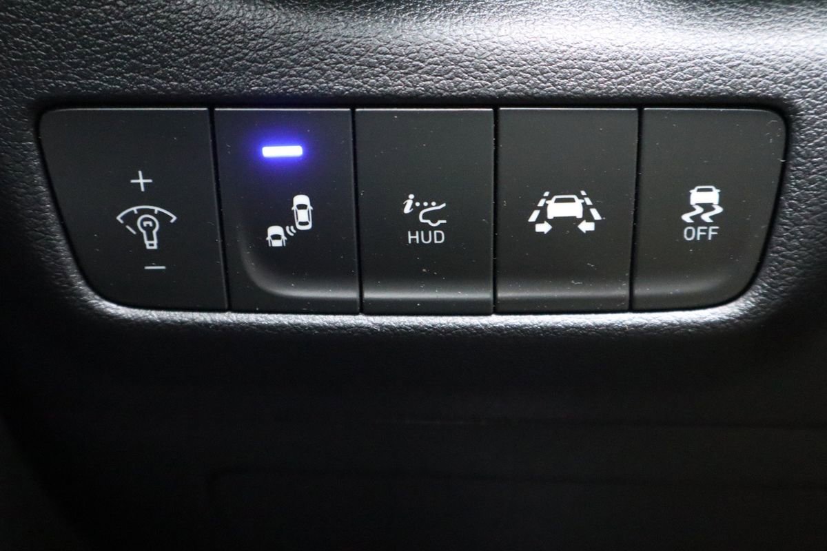 Used 2020 Hyundai Kona Ultimate image 29