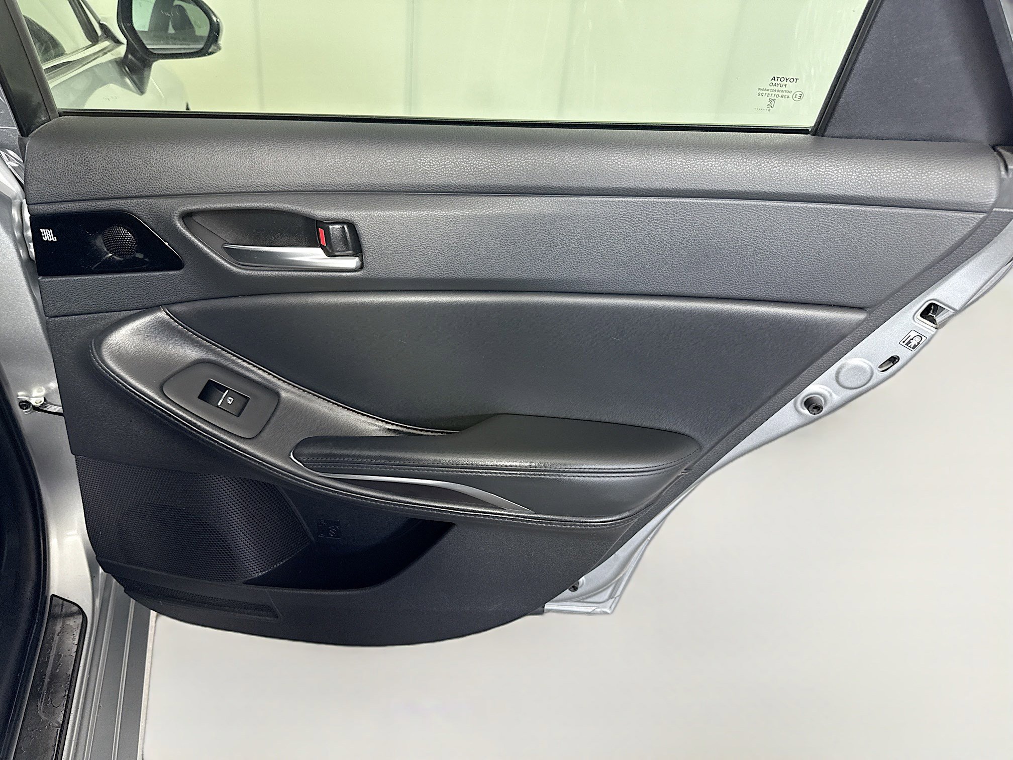 Used 2020 Toyota Avalon XSE w/ Protection Package FWD image 28