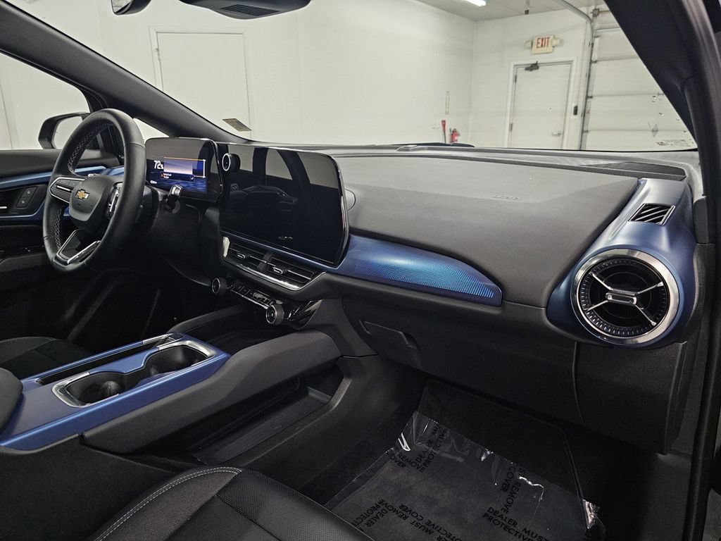 Used 2025 Chevrolet Equinox EV LT w/ Convenience Package FWD image 12