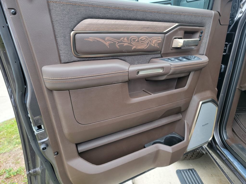 New 2026 RAM 2500 Limited AWD/4WD image 10