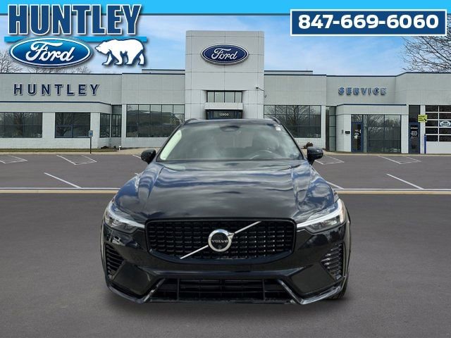 Used 2024 Volvo XC60 T8 Ultimate AWD/4WD image 3