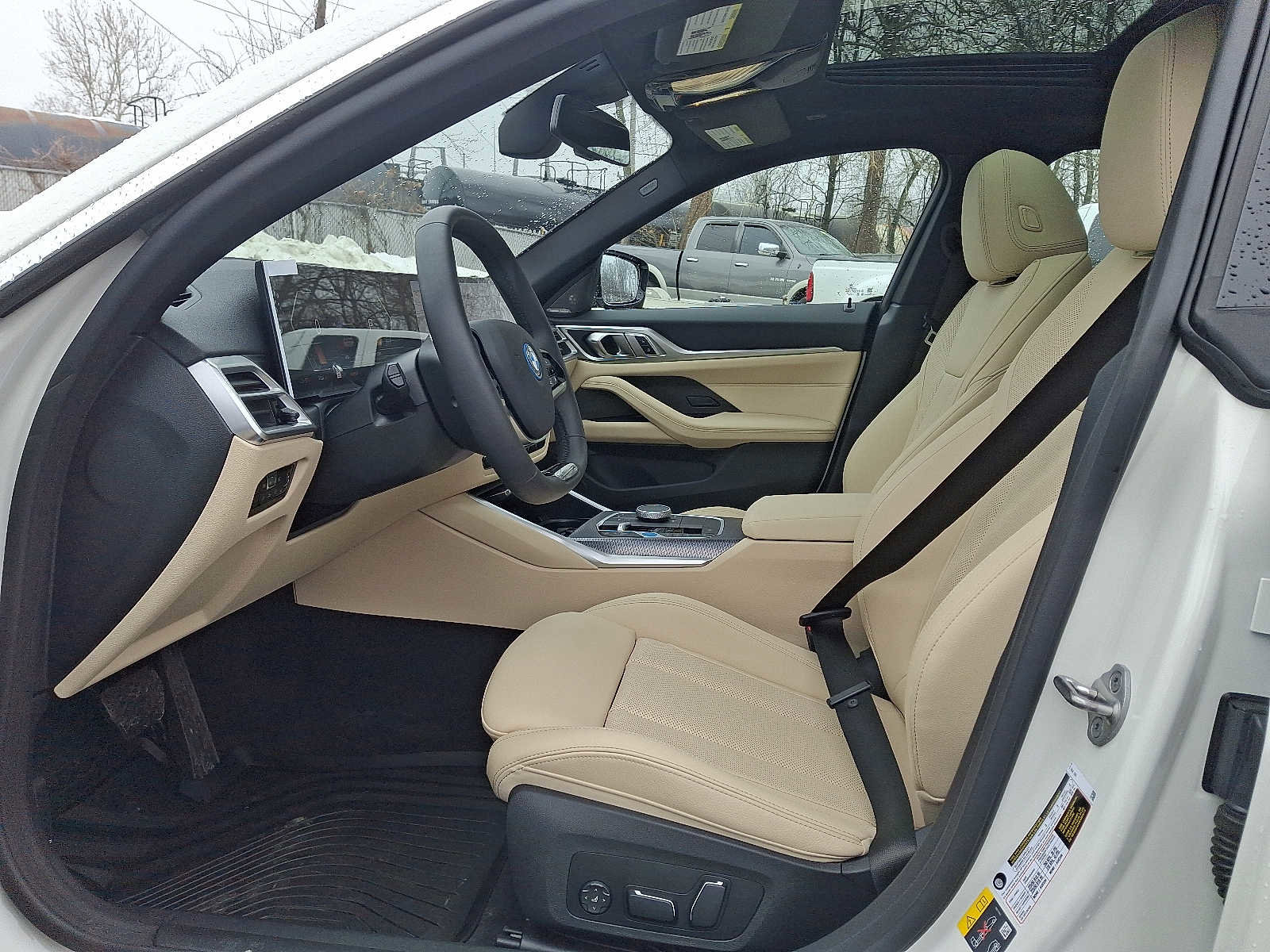 Used 2025 BMW i4 xDrive40i w/ Premium Package AWD/4WD image 13