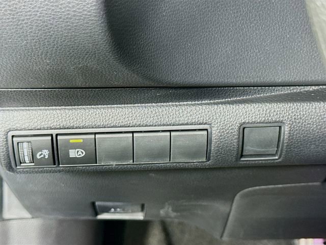 Used 2023 Toyota Corolla LE FWD image 18