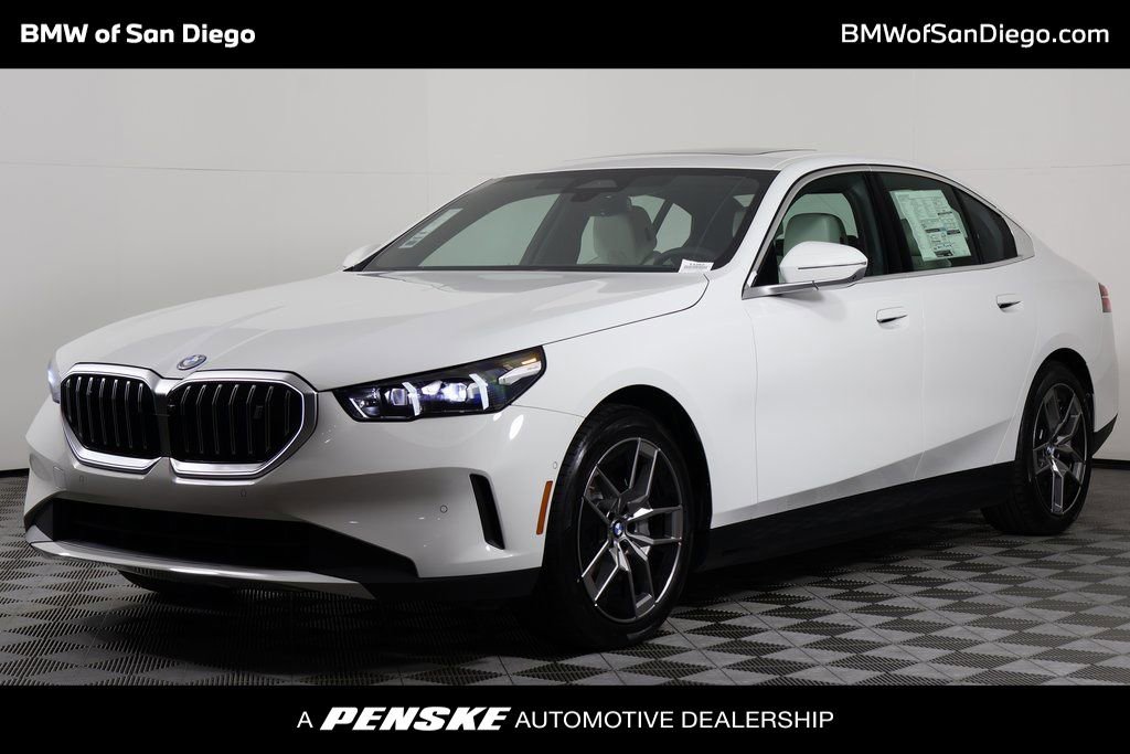 New 2026 BMW i5 eDrive40 w/ Premium Package RWD image 1