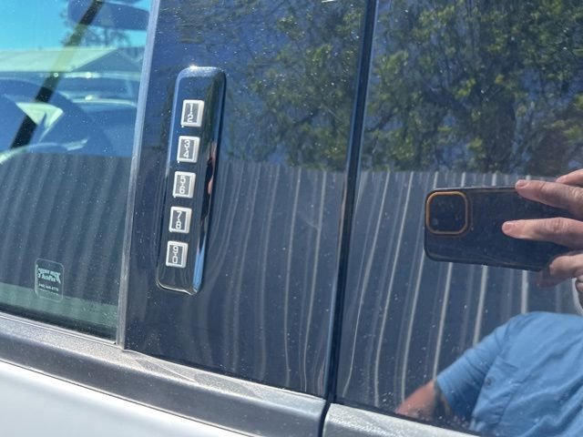 Used 2019 Ford F150 XLT w/ Equipment Group 302A Luxury image 10