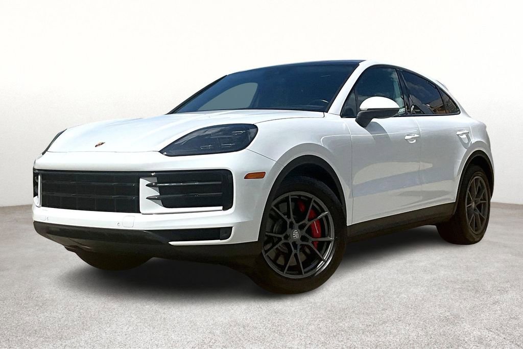 Used 2024 Porsche Cayenne S image 15