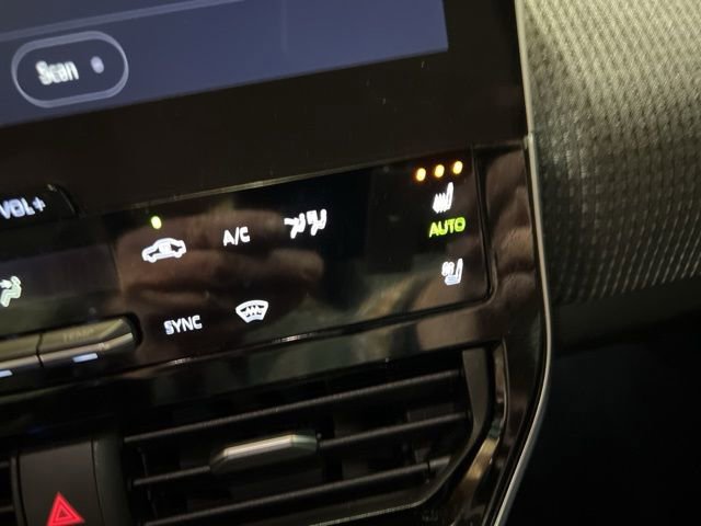 Certified 2023 Subaru Solterra AWD image 37