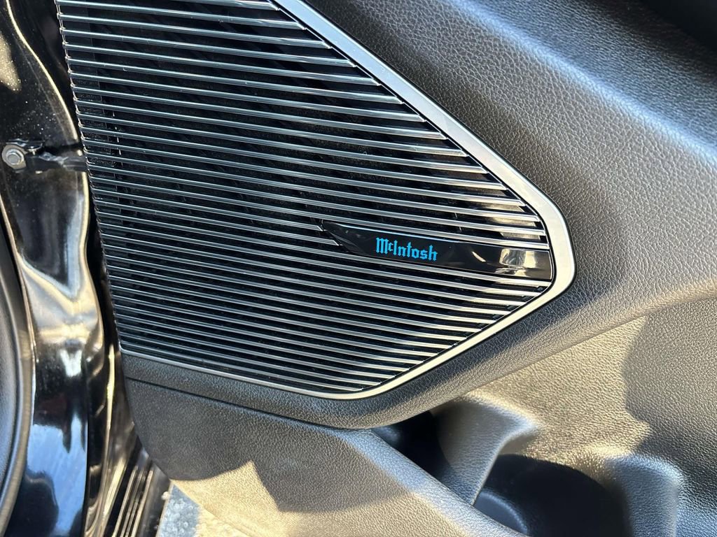 Used 2023 Jeep Grand Cherokee Overland w/ Luxury Tech Group IV image 16