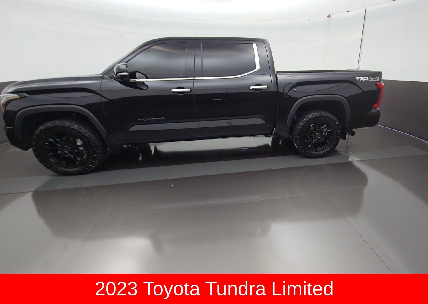 Used 2023 Toyota Tundra Limited w/ TRD Off-Road Package AWD/4WD image 4