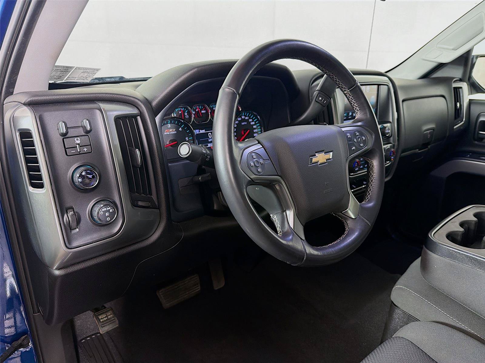 Used 2018 Chevrolet Silverado 1500 LT w/ All Star Edition AWD/4WD image 16