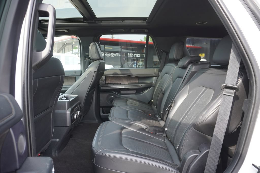 Used 2021 Ford Expedition Limited AWD/4WD image 28