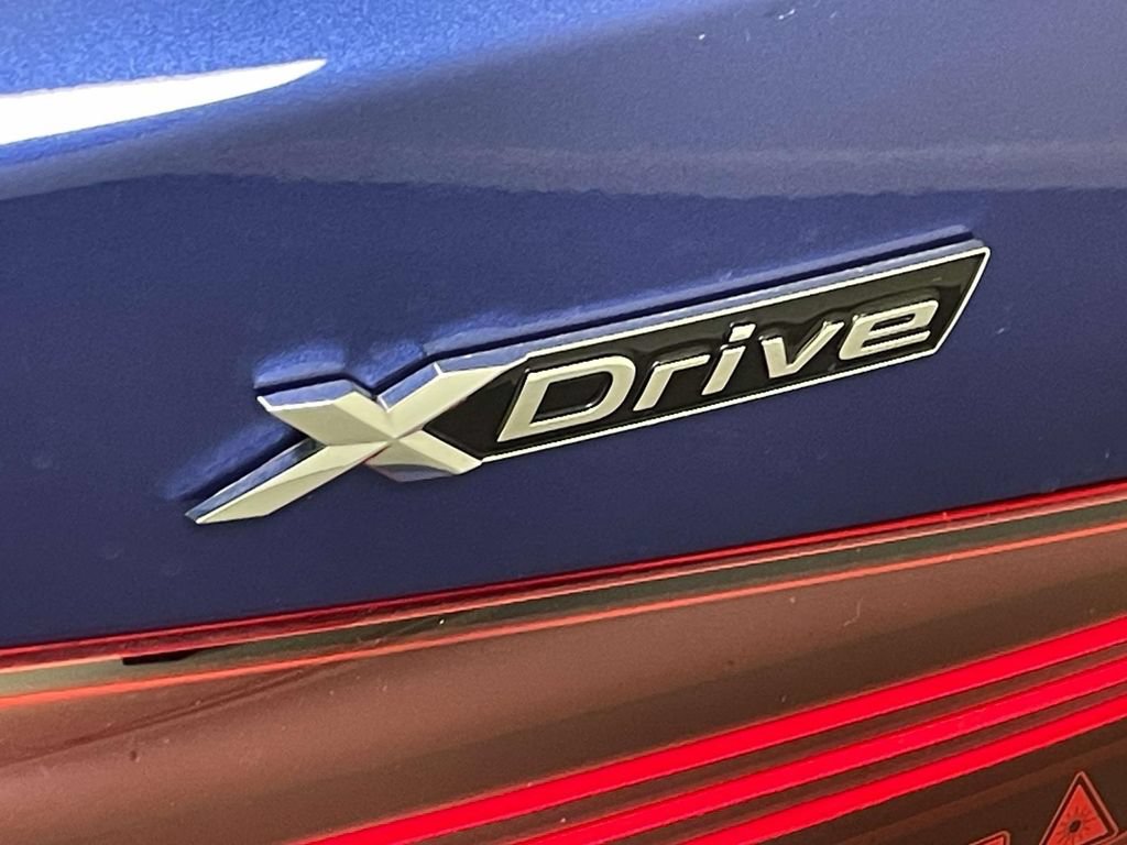 Used 2025 BMW 430i xDrive Coupe w/ M Sport Package AWD/4WD image 11
