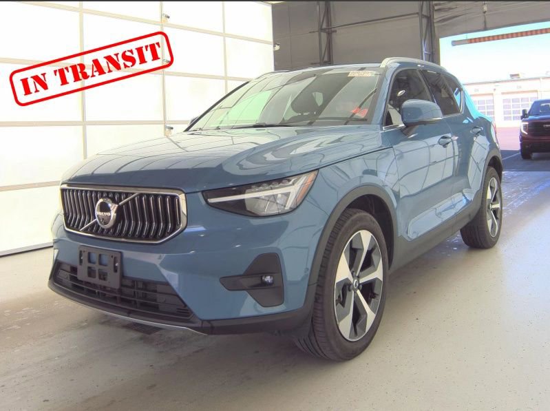Used 2024 Volvo XC40 B5 Plus w/ Climate Package AWD/4WD image 1