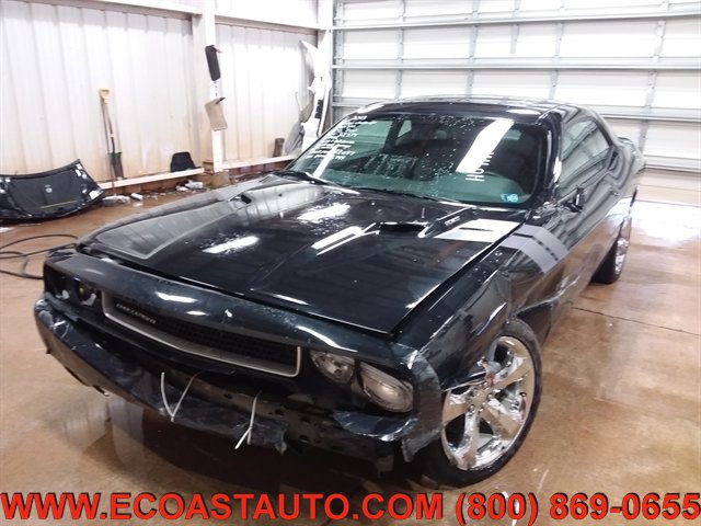 Used 2013 Dodge Challenger R/T Plus image 3