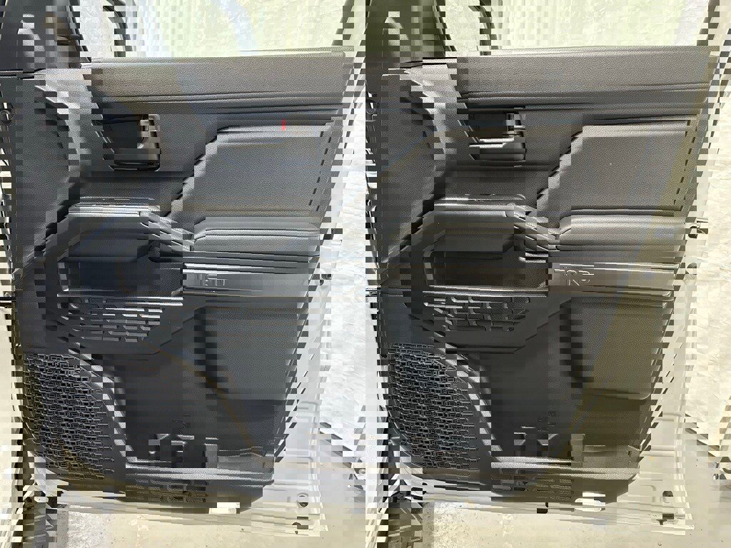 Used 2025 Toyota 4Runner TRD Off-Road image 55