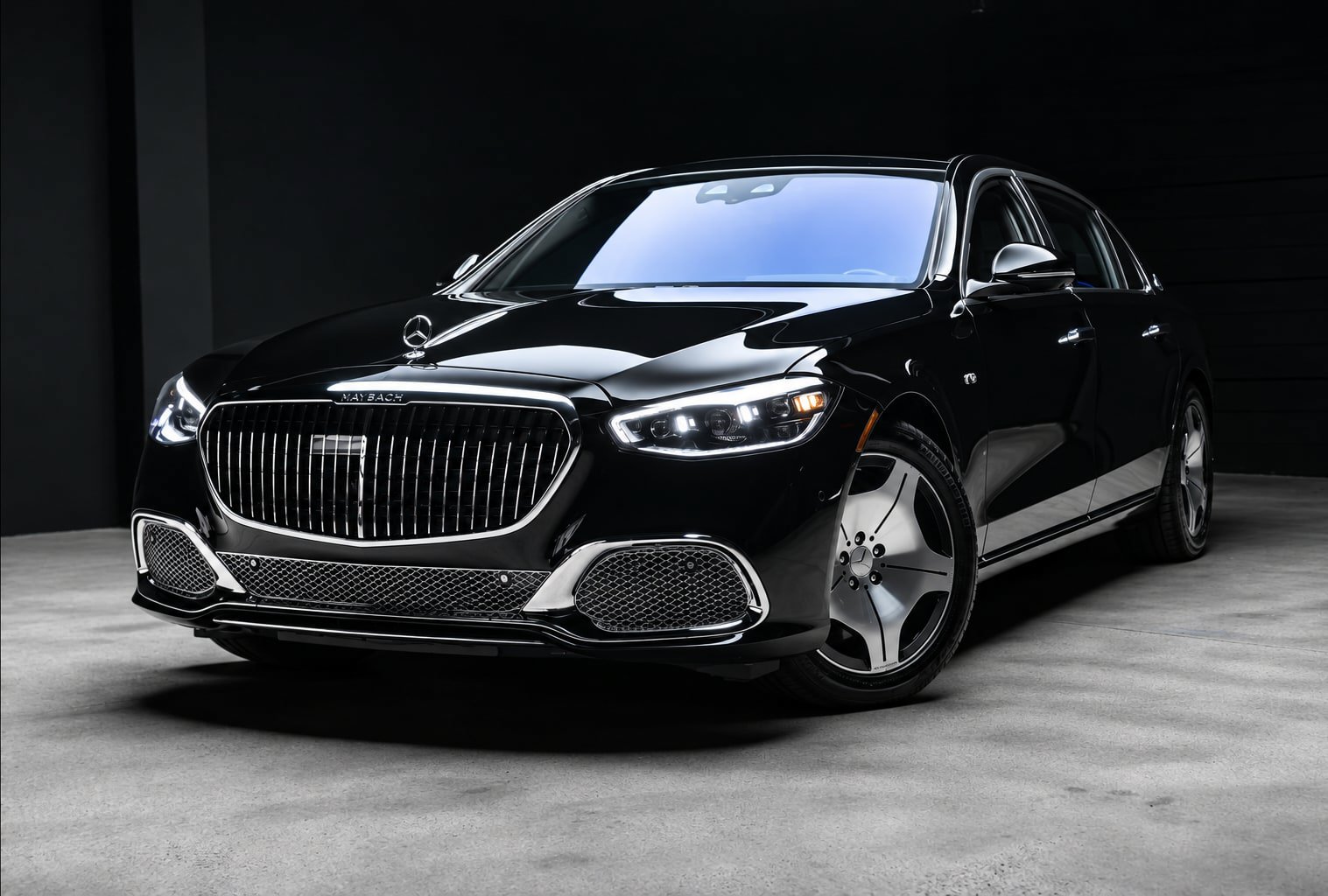 Used 2026 Mercedes-Benz Maybach S 680 4MATIC image 2
