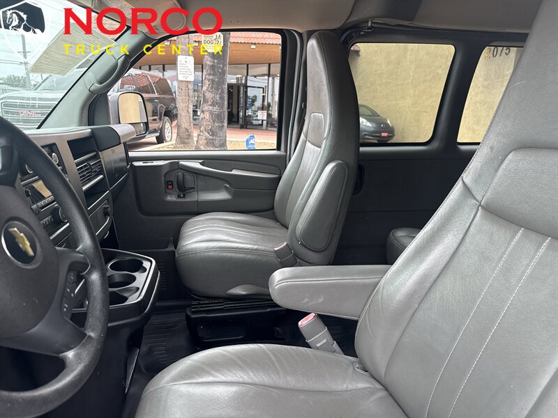 Used 2014 Chevrolet Express 3500 LS RWD image 31