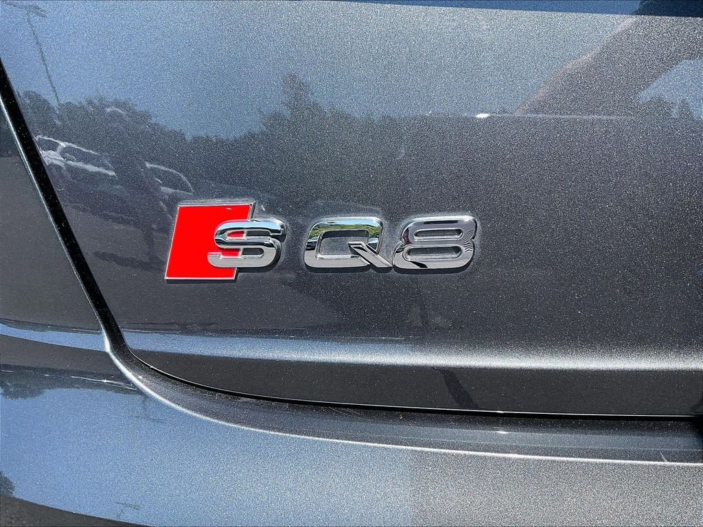 Used 2022 Audi SQ8 Prestige AWD/4WD image 29